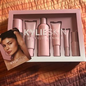 KYLIE SKIN NY KYLIE JENNER COMPLETE SET NEW